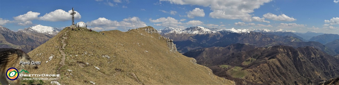 83 Sguardo indietro di saluto alla cima del Due Mani.jpg